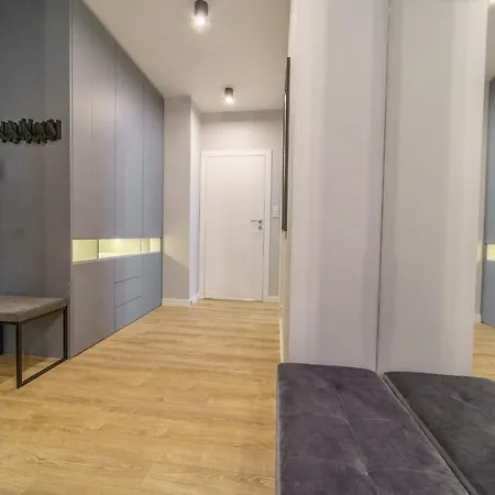 Апартаменты Bright And Charming- Golden Apartments- Center&s18 *