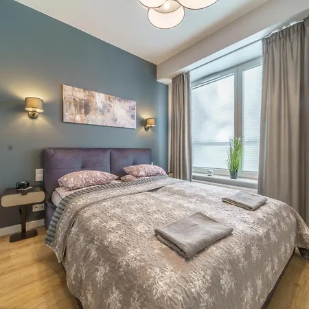 Apartament Bright And Charming- Golden Apartments- Center&s18 *