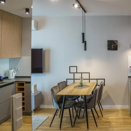 Bright And Charming- Golden Apartments- Center&s18 * Warszawa